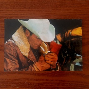 Postal Marlboro Vaquero enciende cigarrillo, Postcard, Postkarte, gammelt postkort,old postcard,carte postale