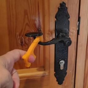 Door opener keychain